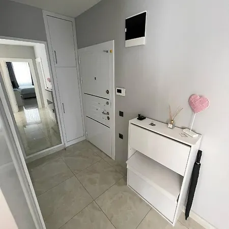Sa Apartments! Near Cleopatra Daire Alanya